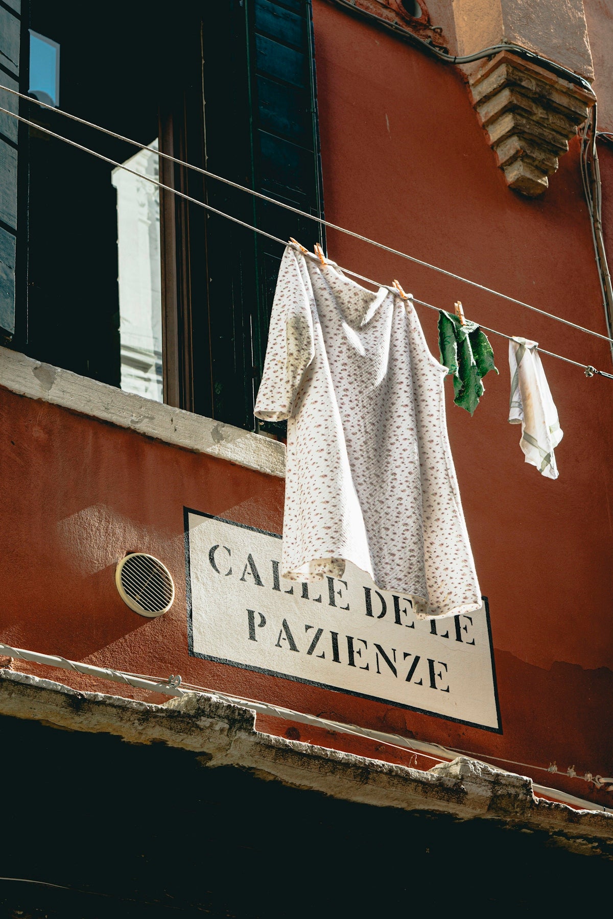 Tutorial: Italienische Kleidung für Frauen richtig kombinieren. - Trendy Fashion