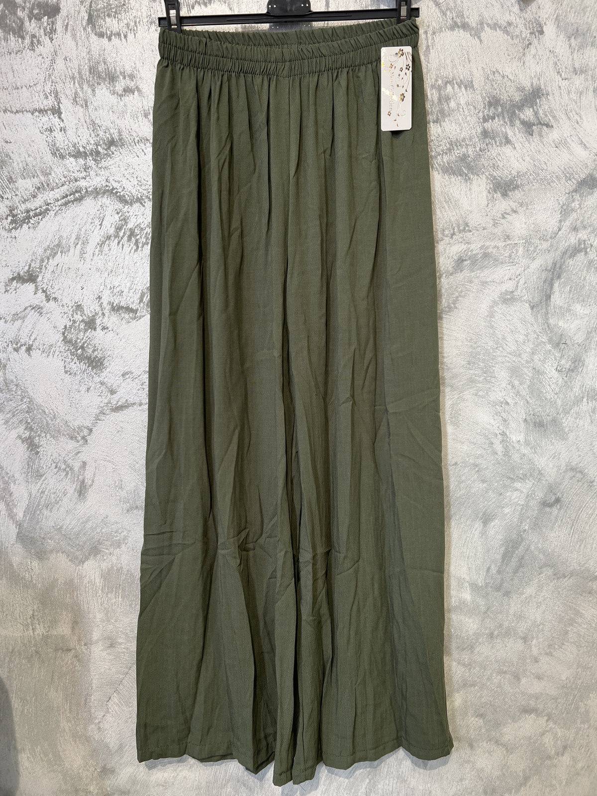 Leichtfallende Hose Seitenansicht – eleganter Fall & moderne Silhouette