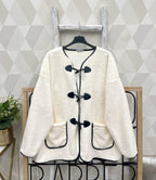 Damen Teddy-Fleece-Jacke mit Knebelverschlüssen – Kuschelweiche warme einzigartige Jacke